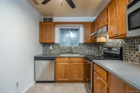 506 Fox Run Lane Carmel NY 10512