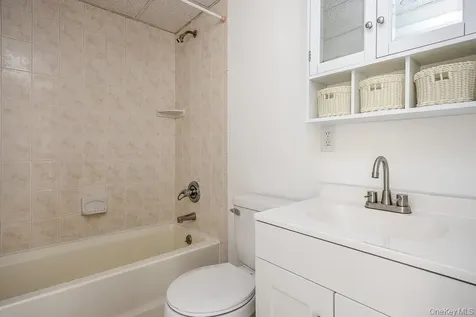 506 Fox Run Lane Carmel NY 10512