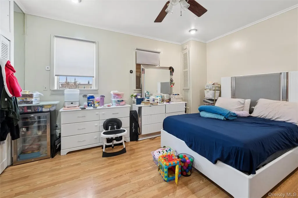 976 Sackett Avenue Bronx NY 10462