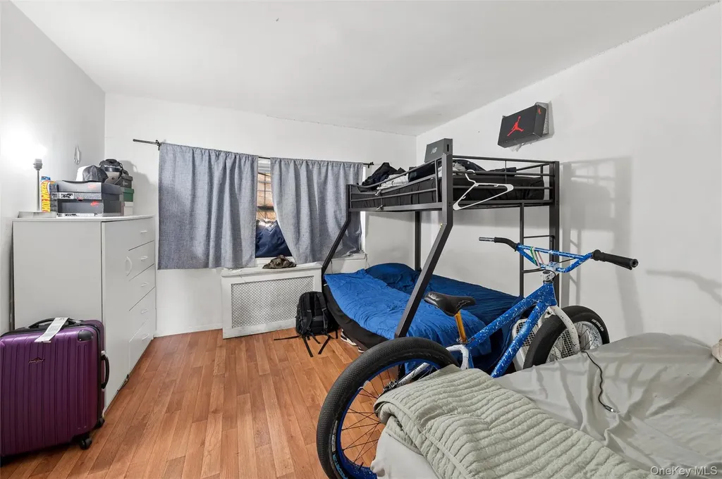 976 Sackett Avenue Bronx NY 10462