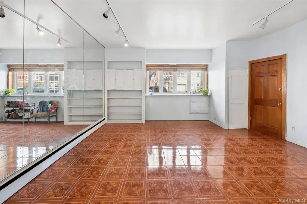 976 Sackett Avenue Bronx NY 10462