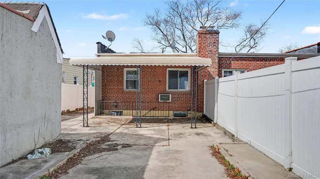 5353 61st Street Maspeth NY 11378