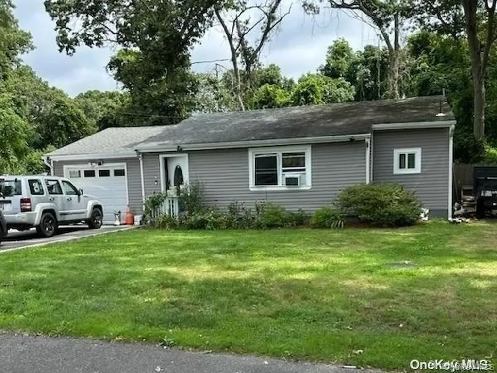 87 Gould Road Centereach NY 11720