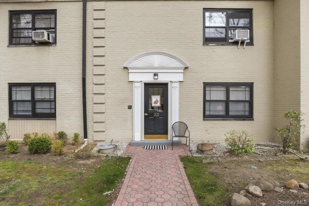33 Manchester Road Eastchester NY 10709