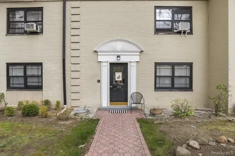 33 Manchester Road Eastchester NY 10709