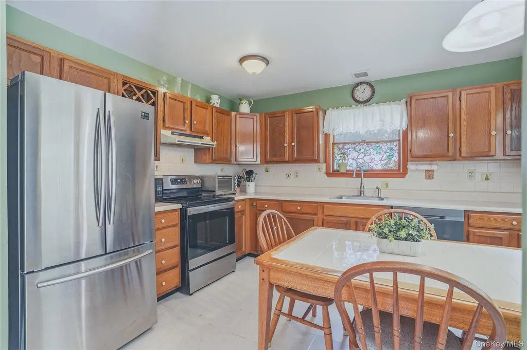 324 Walnut Avenue New Windsor NY 12553