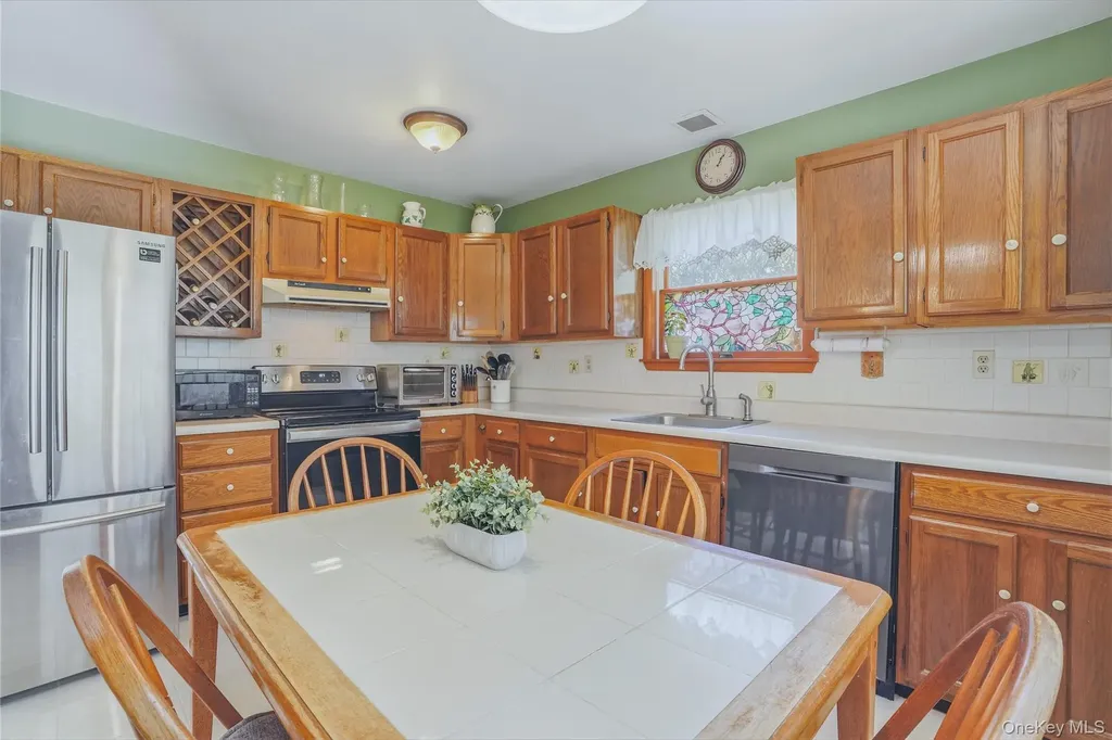 324 Walnut Avenue New Windsor NY 12553