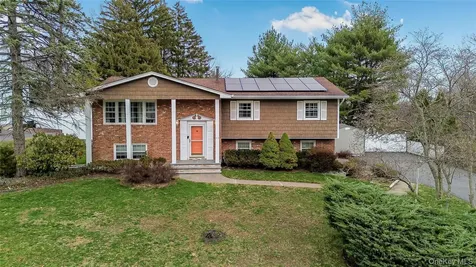 72 S Mary Francis Street Tappan NY 10983