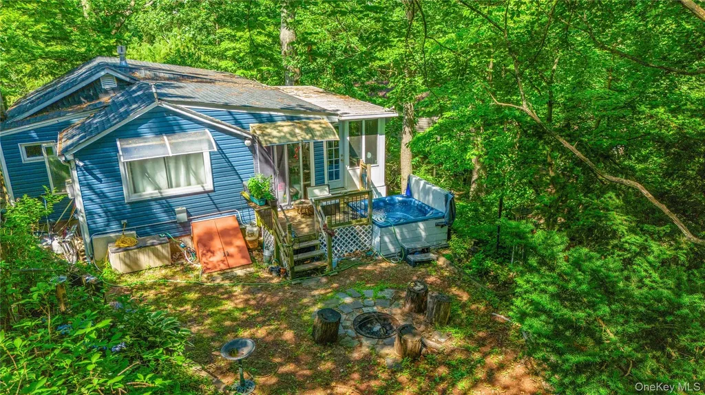 8 Towle Place Glen Cove NY 11542