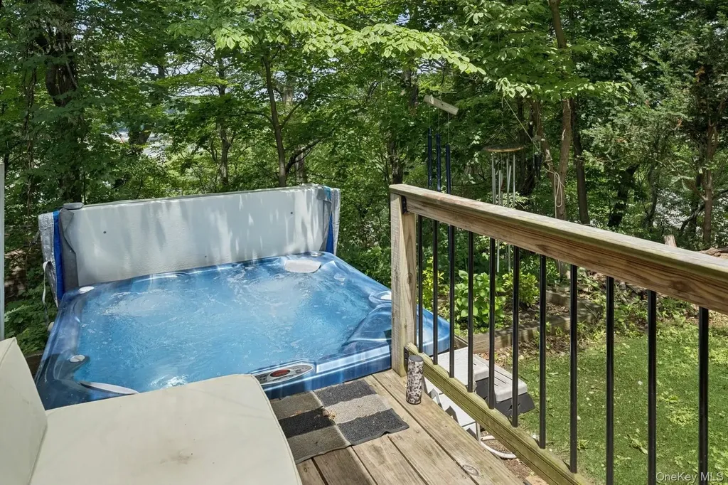 8 Towle Place Glen Cove NY 11542