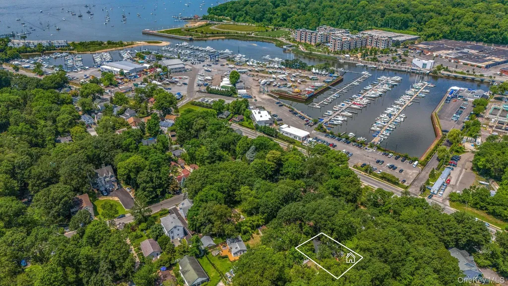 8 Towle Place Glen Cove NY 11542
