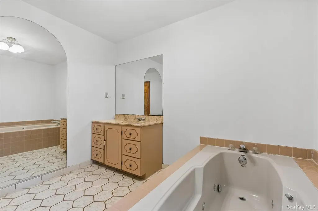 49 Overhill Road Wading River NY 11792