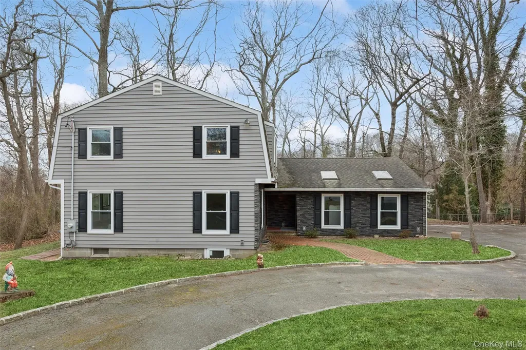 49 Overhill Road Wading River NY 11792