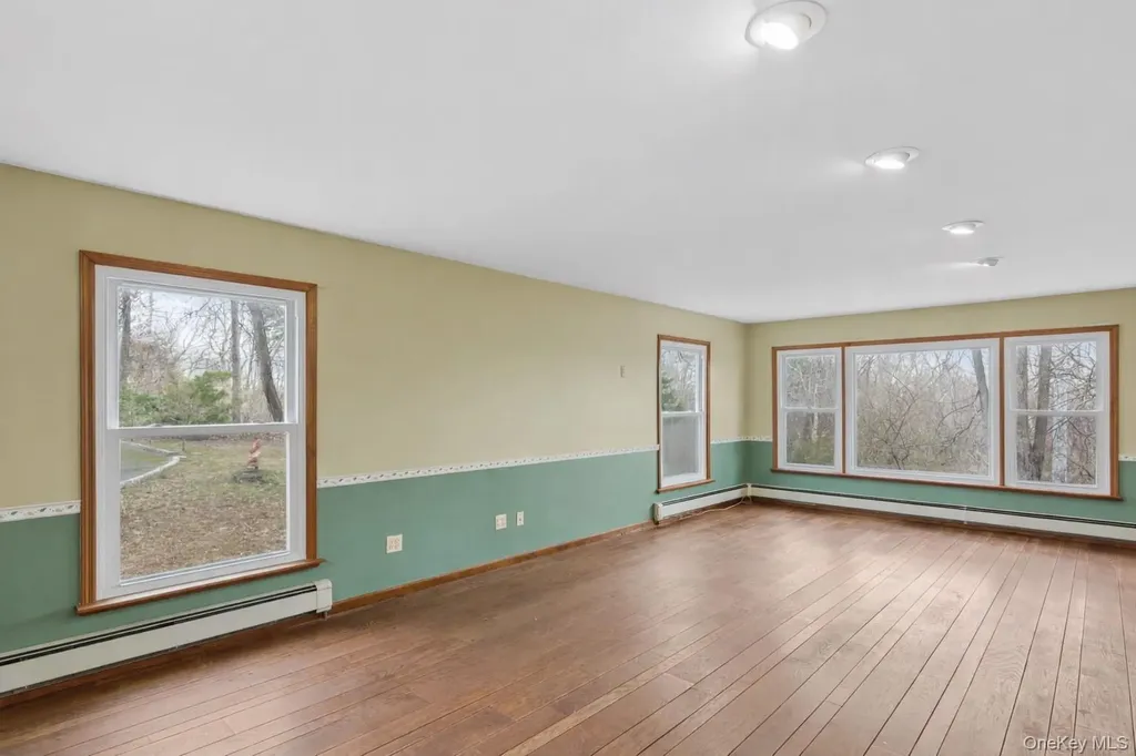 49 Overhill Road Wading River NY 11792