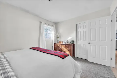 1408 Saint Louis Avenue Bay Shore NY 11706