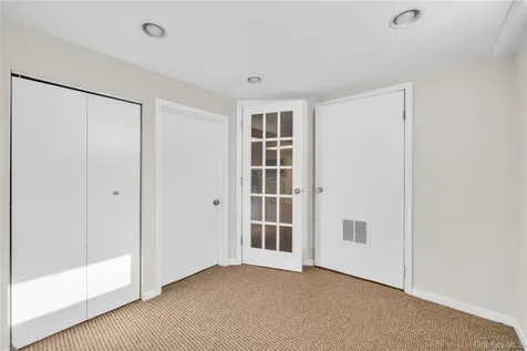 1408 Saint Louis Avenue Bay Shore NY 11706