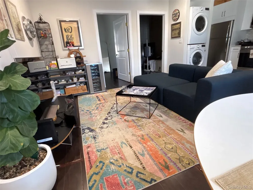 3 Bryant Avenue Roslyn NY 11576