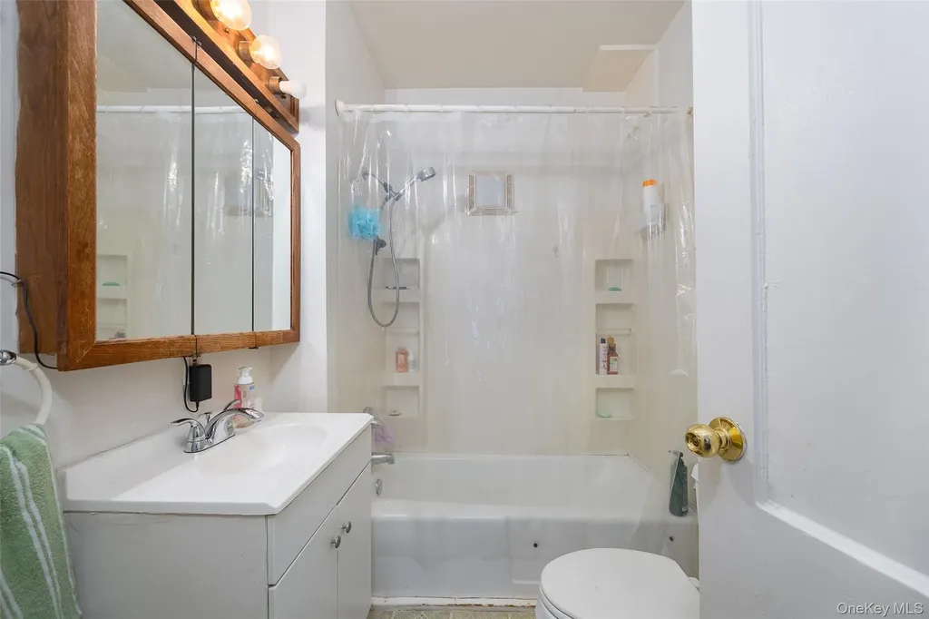 42 Manitou Avenue Poughkeepsie NY 12603