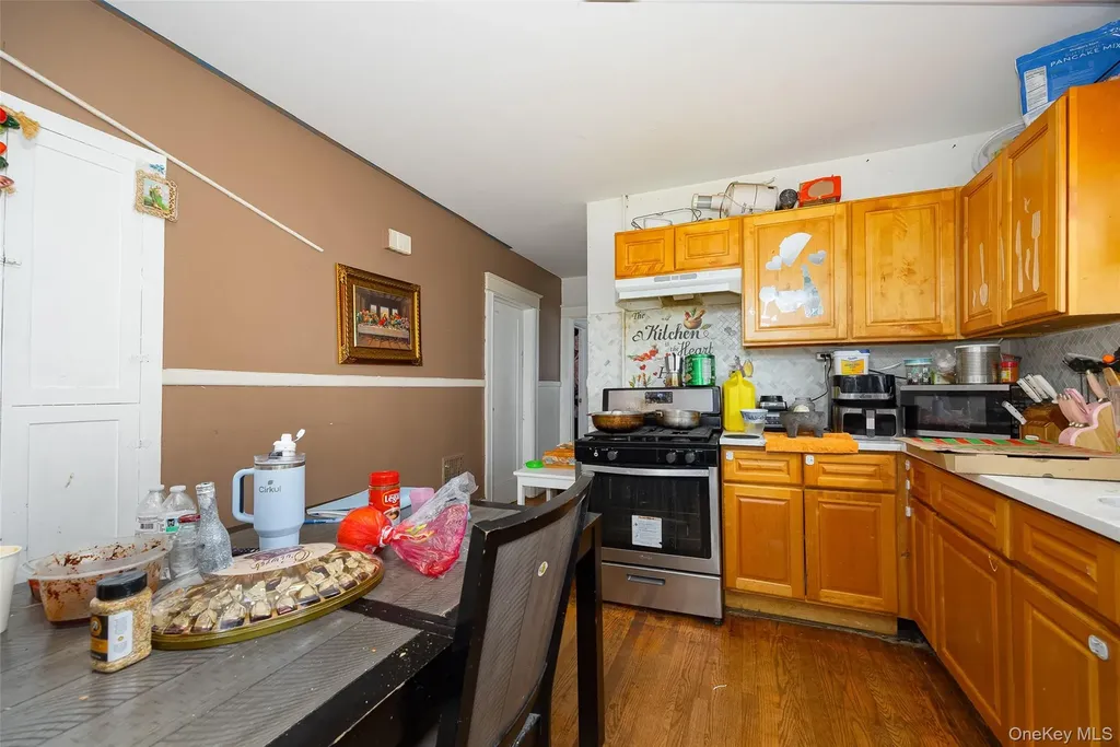 42 Manitou Avenue Poughkeepsie NY 12603