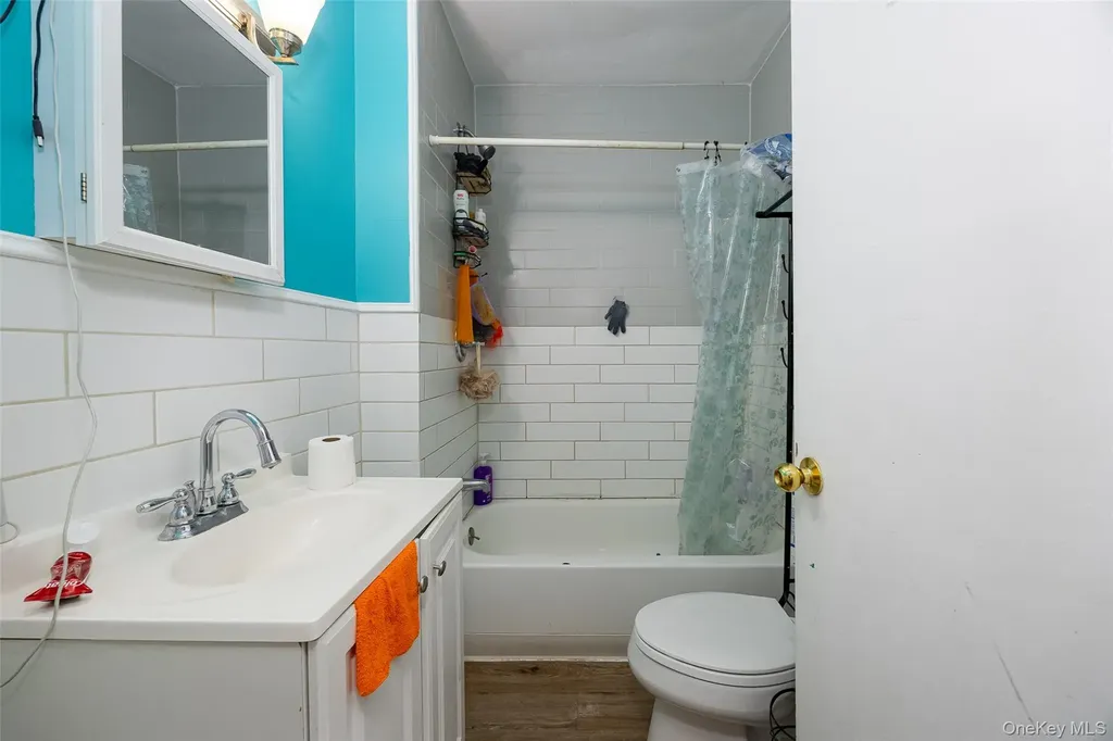 42 Manitou Avenue Poughkeepsie NY 12603