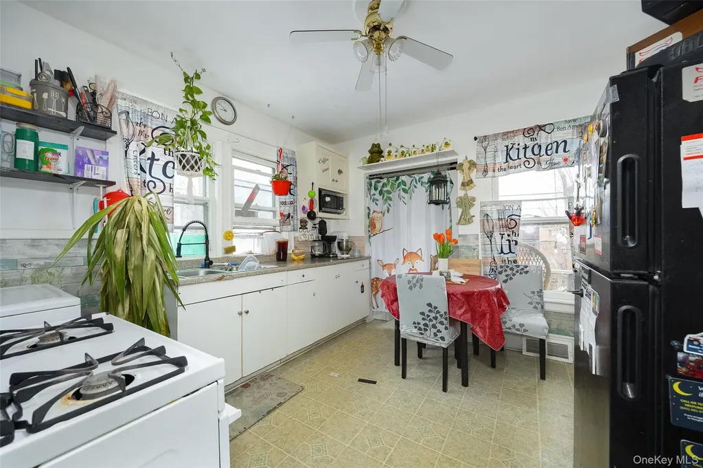 42 Manitou Avenue Poughkeepsie NY 12603