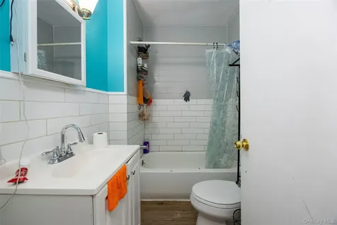 42 Manitou Avenue Poughkeepsie NY 12603