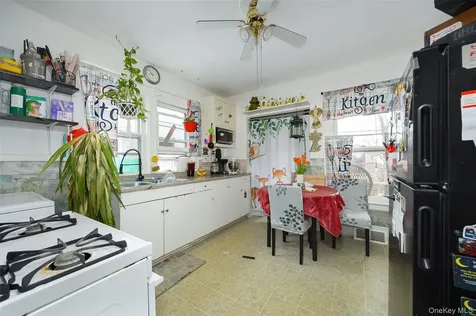 42 Manitou Avenue Poughkeepsie NY 12603