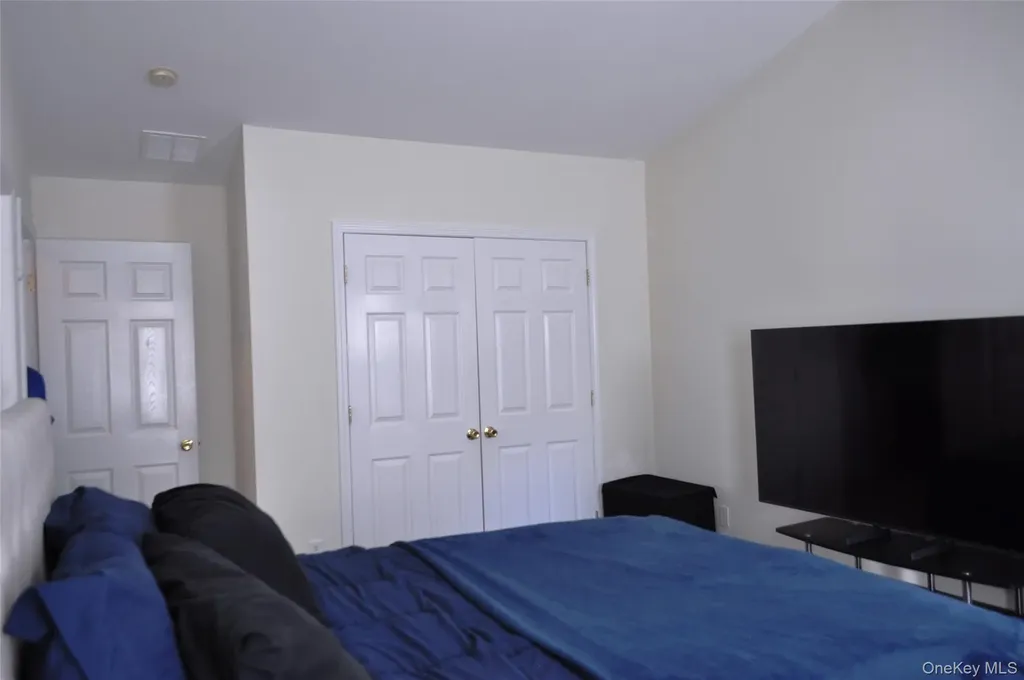 162 Pinebrook Drive Hyde Park NY 12538