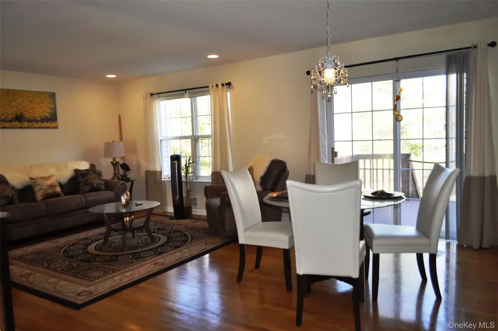 162 Pinebrook Drive Hyde Park NY 12538