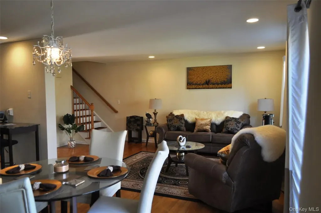 162 Pinebrook Drive Hyde Park NY 12538