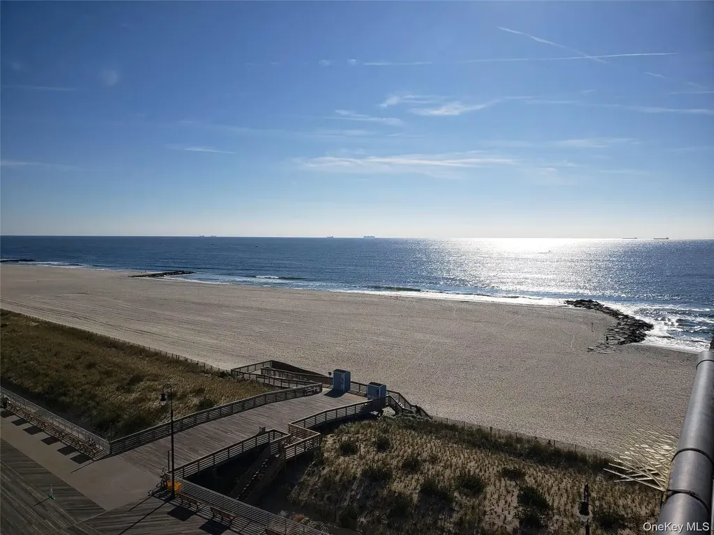 100 W Broadway Long Beach NY 11561
