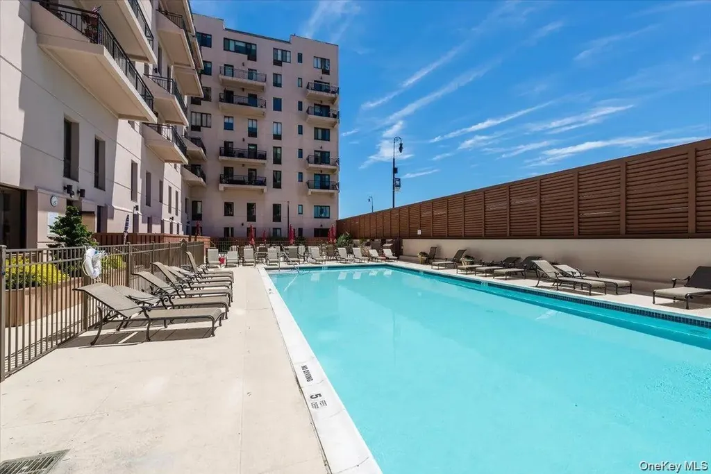 100 W Broadway Long Beach NY 11561
