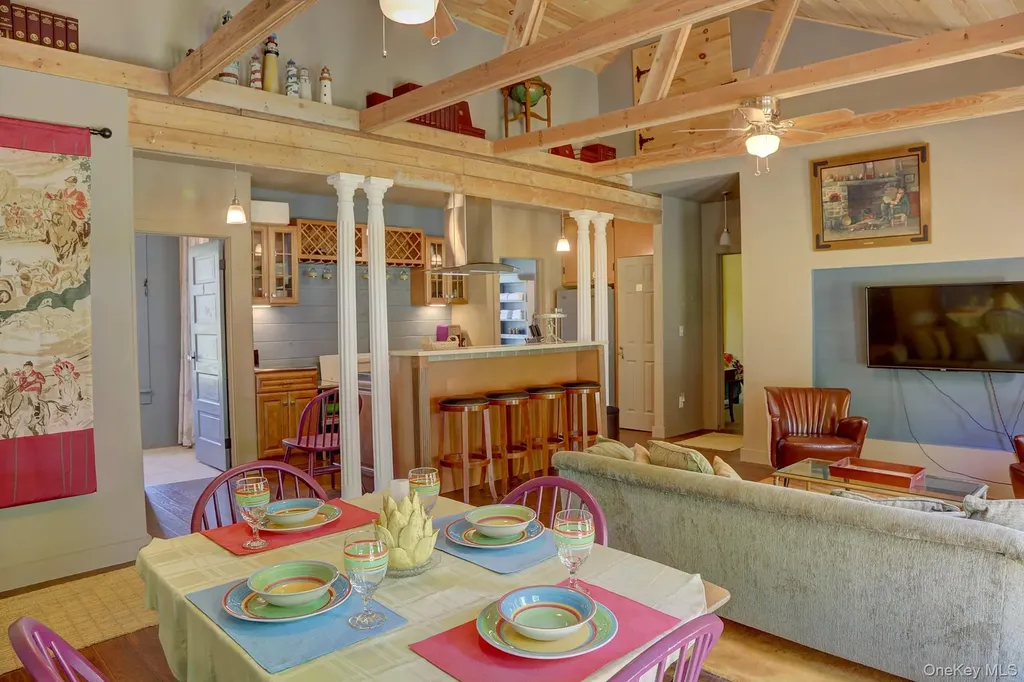 18 Stagecoach Lane Amenia NY 12501