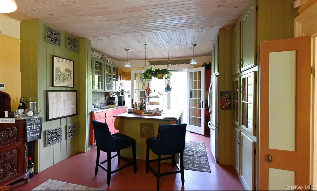 18 Stagecoach Lane Amenia NY 12501