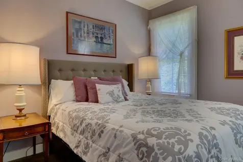 18 Stagecoach Lane Amenia NY 12501