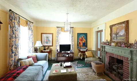 18 Stagecoach Lane Amenia NY 12501