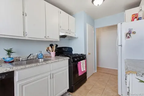 37 Summit Avenue Port Chester NY 10573