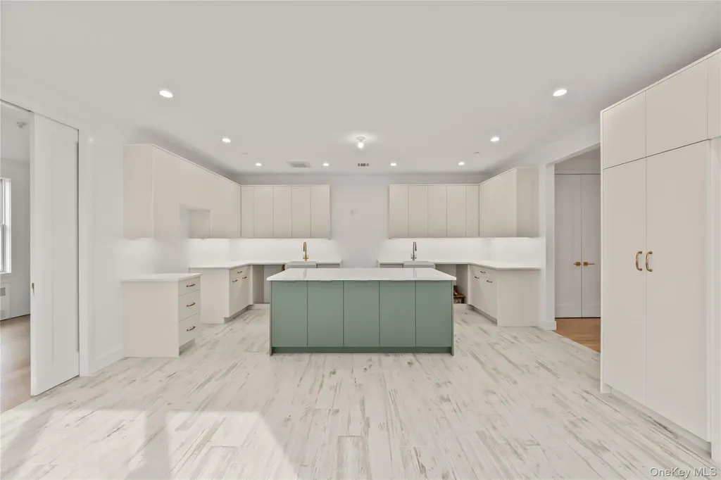23 Singer Avenue Spring Valley NY 10977