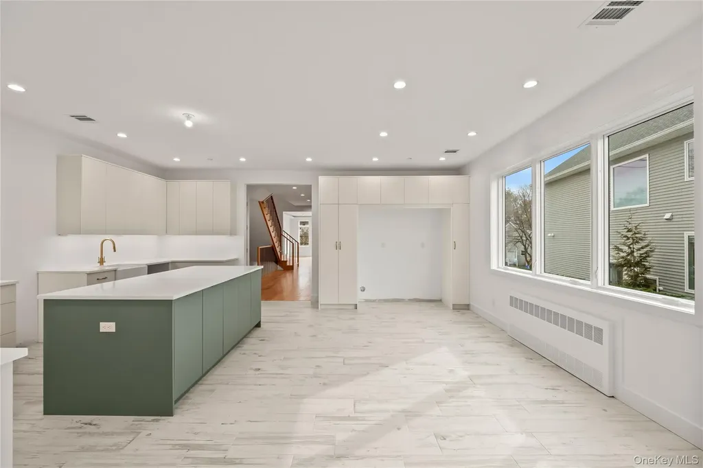 23 Singer Avenue Spring Valley NY 10977