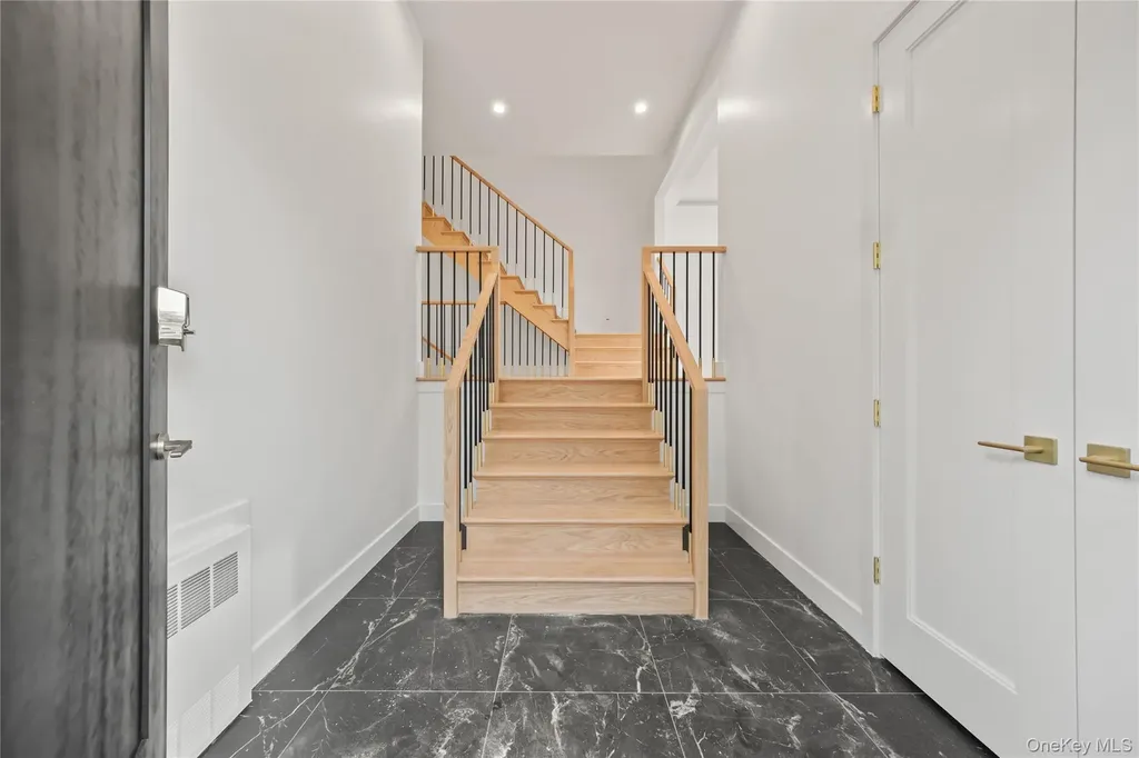 23 Singer Avenue Spring Valley NY 10977