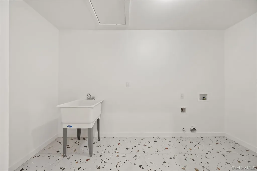 23 Singer Avenue Spring Valley NY 10977