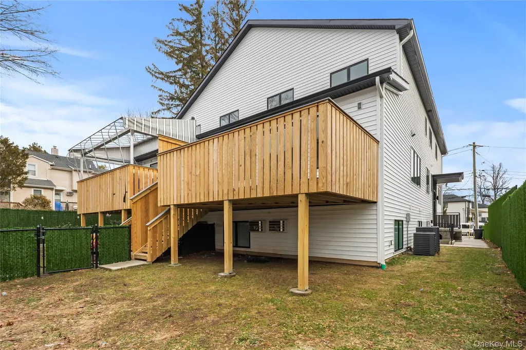 23 Singer Avenue Spring Valley NY 10977