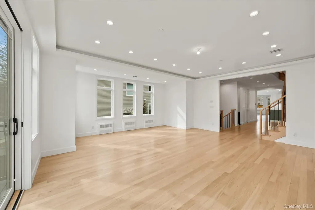 23 Singer Avenue Spring Valley NY 10977