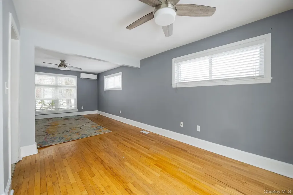 12 Valley View Road Hyde Park NY 12538