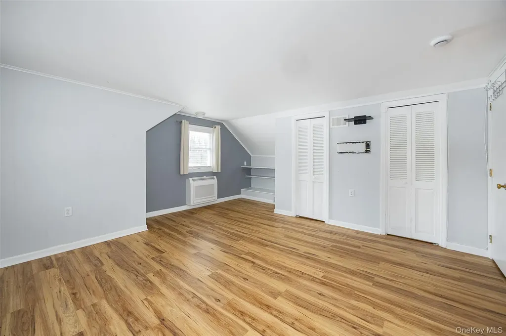12 Valley View Road Hyde Park NY 12538