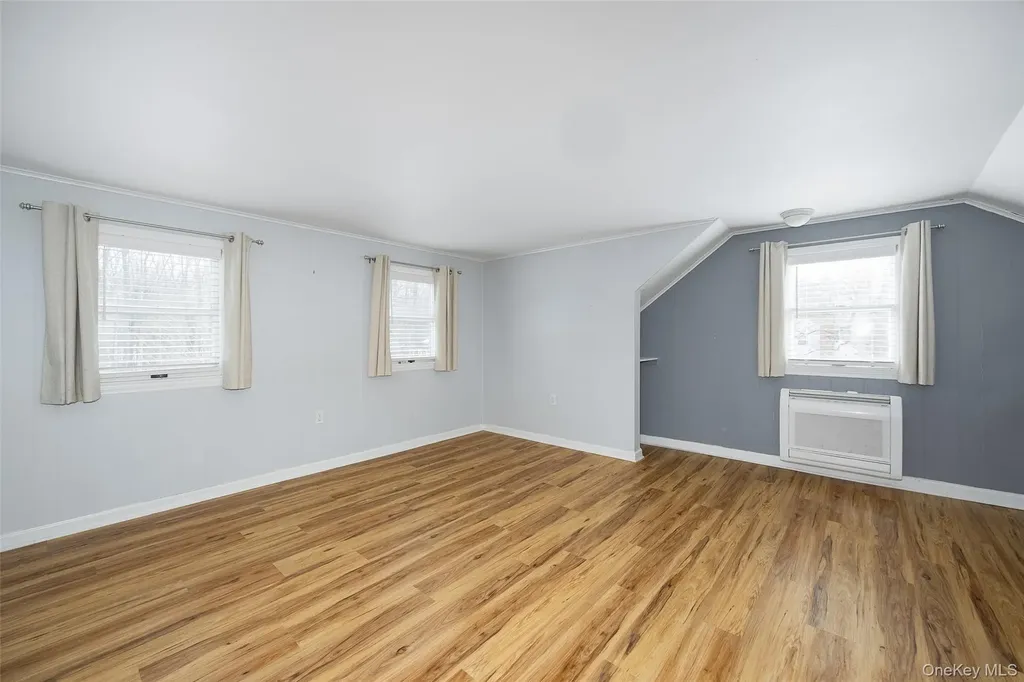 12 Valley View Road Hyde Park NY 12538