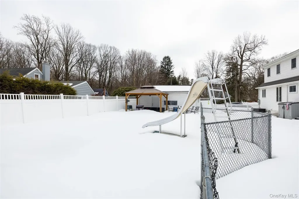 12 Valley View Road Hyde Park NY 12538