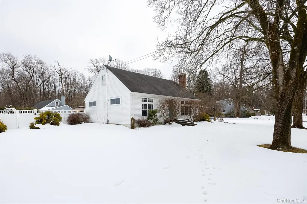 12 Valley View Road Hyde Park NY 12538