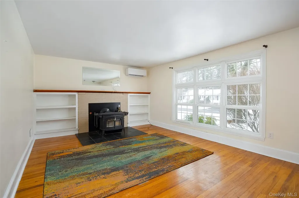 12 Valley View Road Hyde Park NY 12538