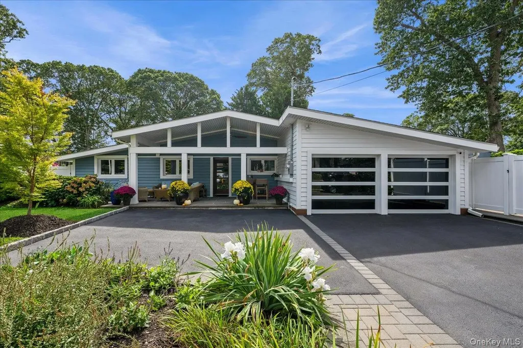 92 Suffolk Road Massapequa NY 11758